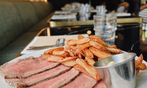 Epicurisme autour du rôti de boeuf froid, frites maison et mayonnaise